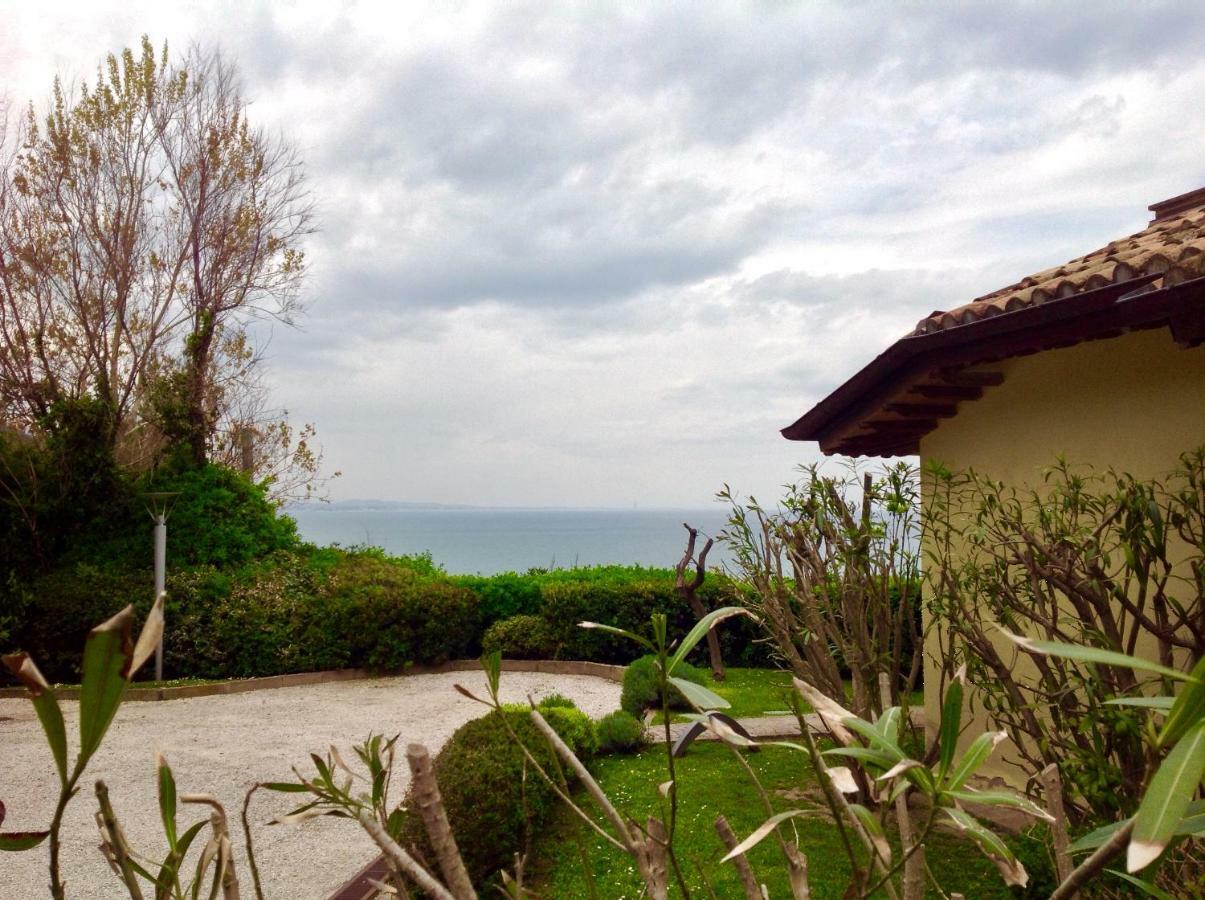 Residence Baia Vallugola Castel di Mezzo Extérieur photo